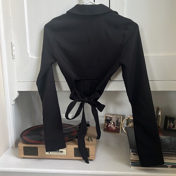 Open Back Crop Top - Picture 4 of 5